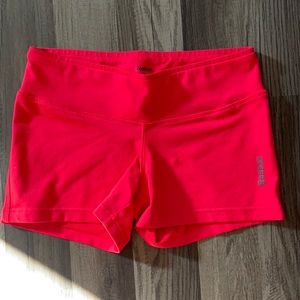 REEBOK • SHORT SHORTS